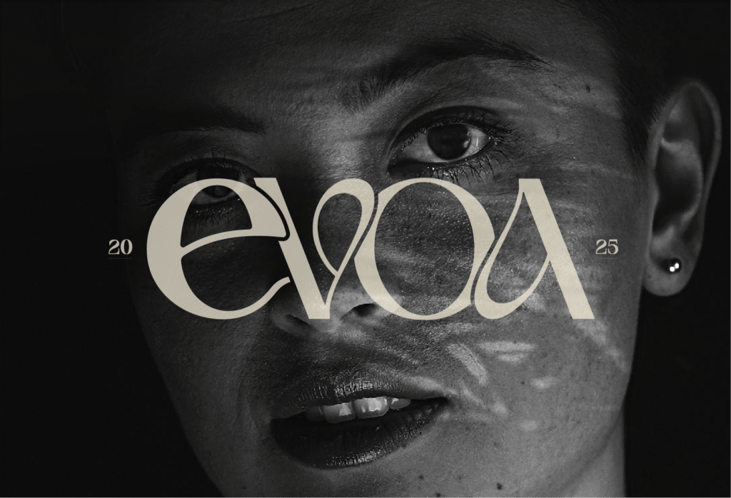 Conception du logo Evoa et création d’une identité visuelle moderne par OXO Studio à Obernai.