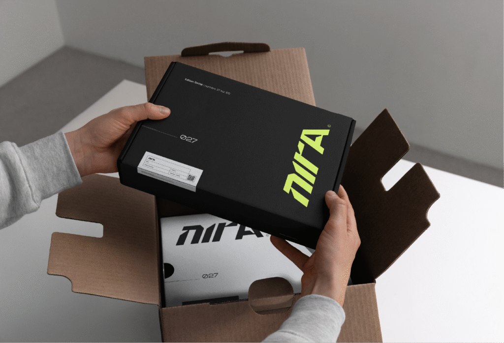 Packaging d’emballage pour vêtements de sport au design moderne valorisant la marque conçu en Alsace