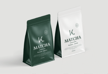 Sachet cosmétique bio aux teintes organiques incarnant une beauté douce et végétale