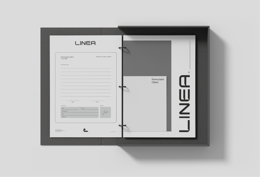 Document professionnel avec mise en page graphique moderne et typographie soignée -conception par OXO Studio