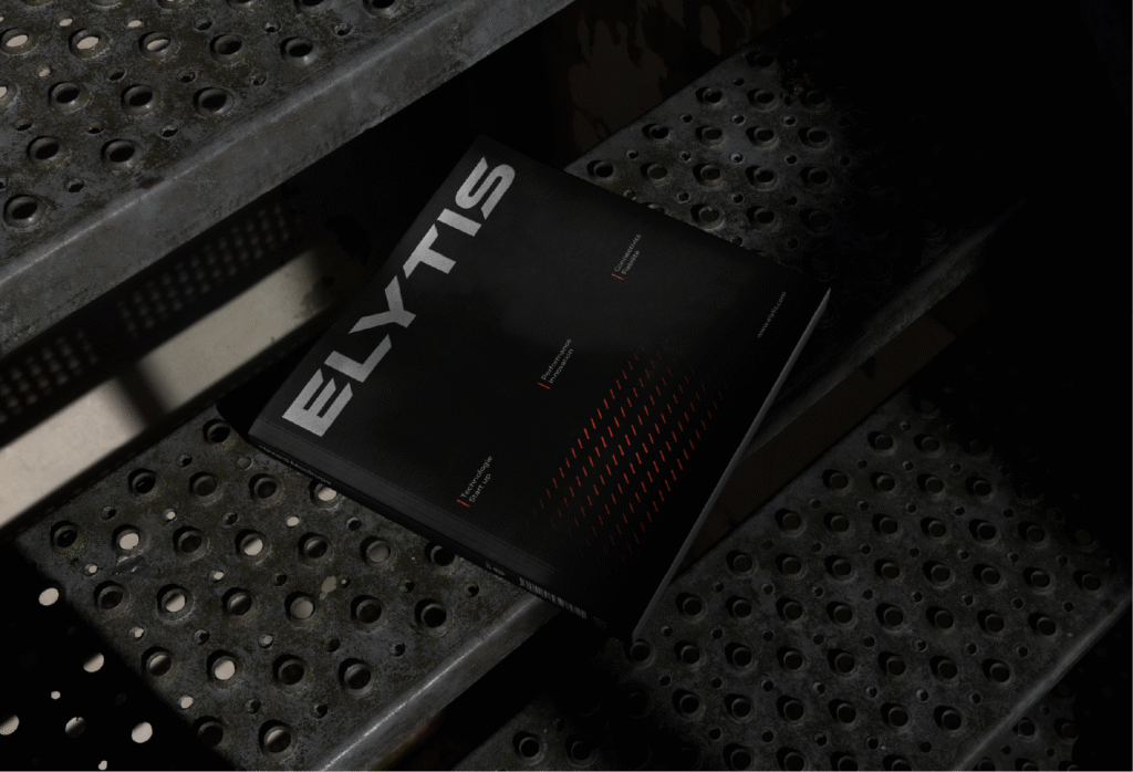 Livre imprimé pour une startup technologie réalisé par un studio graphique