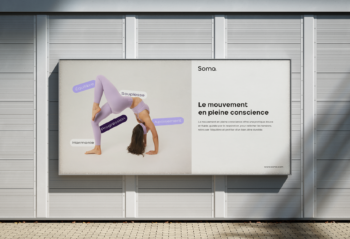 Affiche publicitaire sport bien-être au design doux et apaisant valorisant équilibre et sérénité