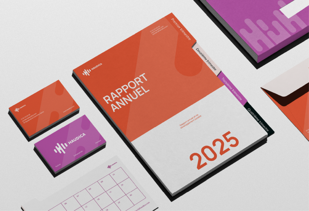 Papeterie professionnelle complète, cartes de visite, enveloppes, calendrier et document